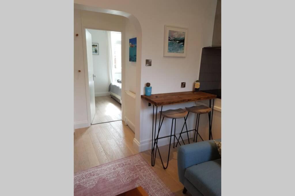 St Ives Apartment Private Parking With Garden 10 Minute Walk Into Town And Beach 外观 照片